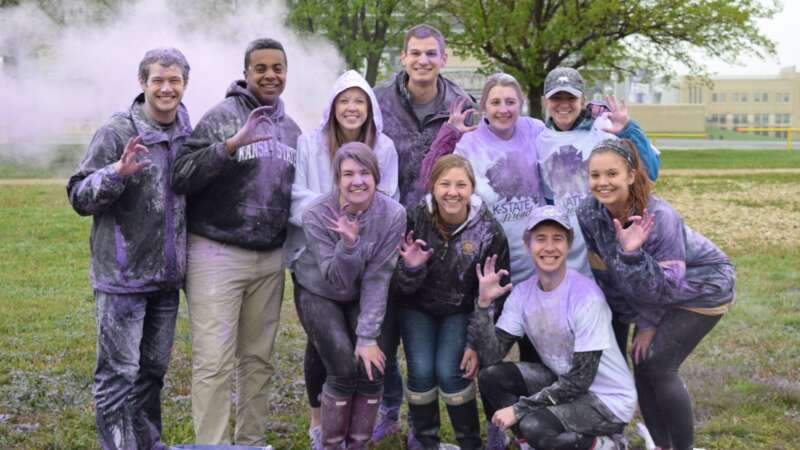group of students attending color run