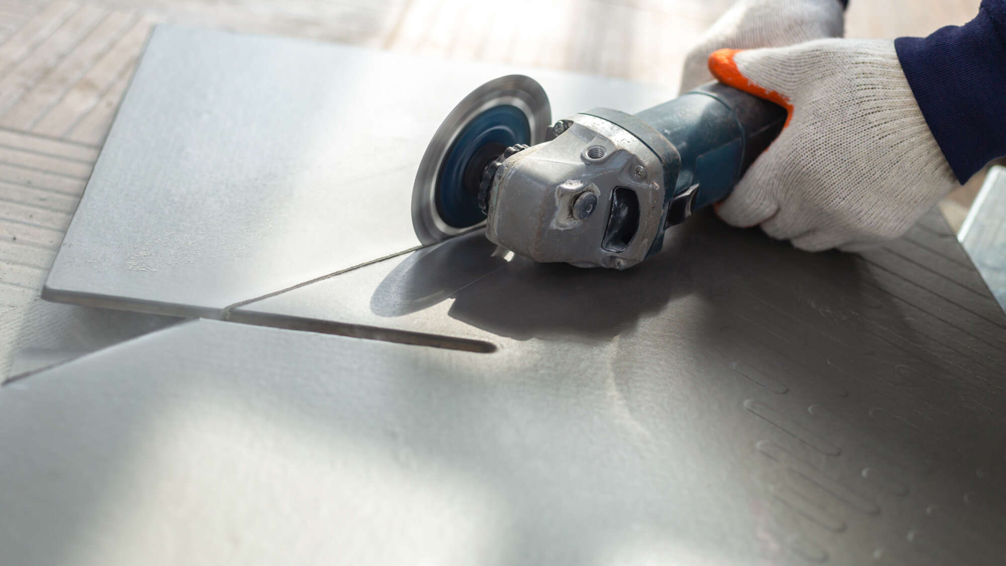 power tool cutting steel